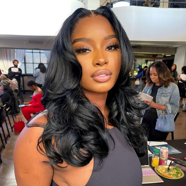 Body Wave 180% Density HD Lace Front Wigs Quality Invisible 13*4 HD Lace Wigs