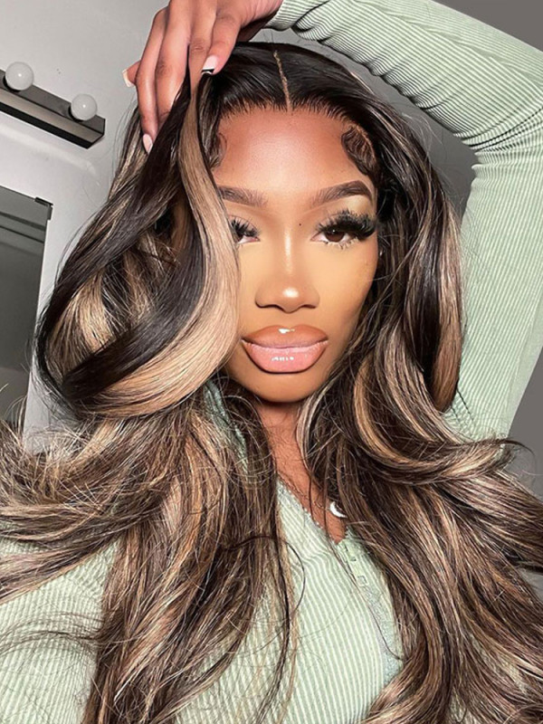 Body Wave Wig With Honey Blonde Highlights